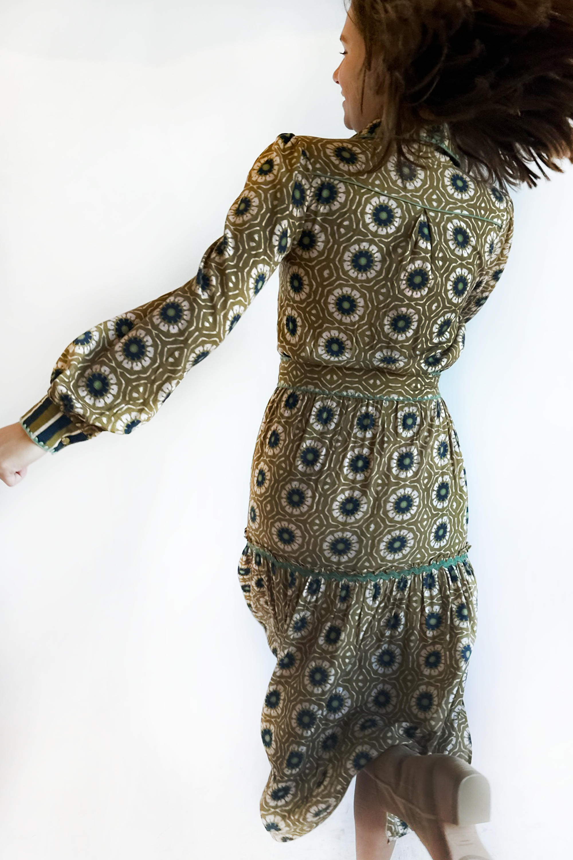 The Laura Long Sleeve Dress - Dandelion Hunter Green