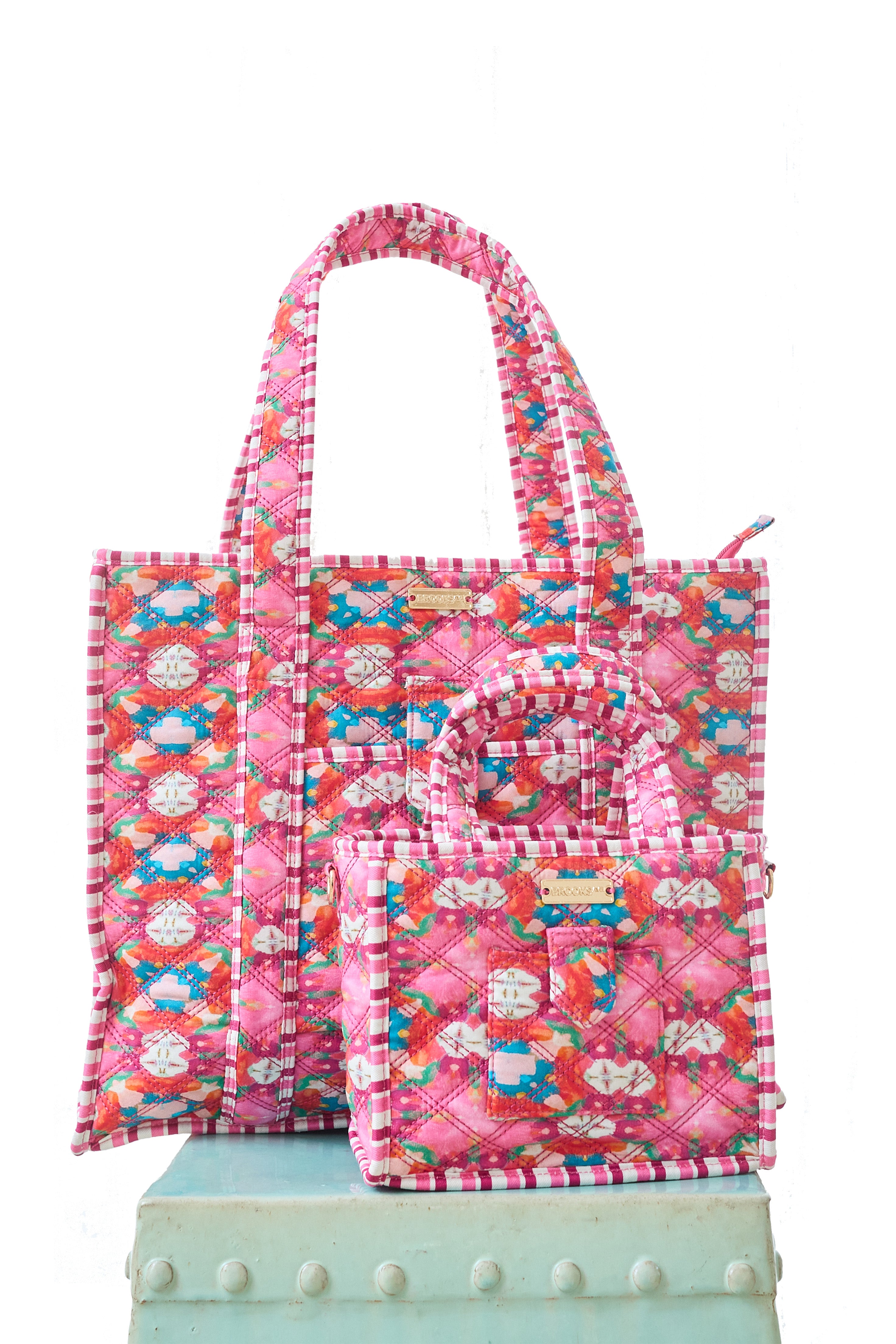 On the Road Quilted Tote - Strawberry Fields